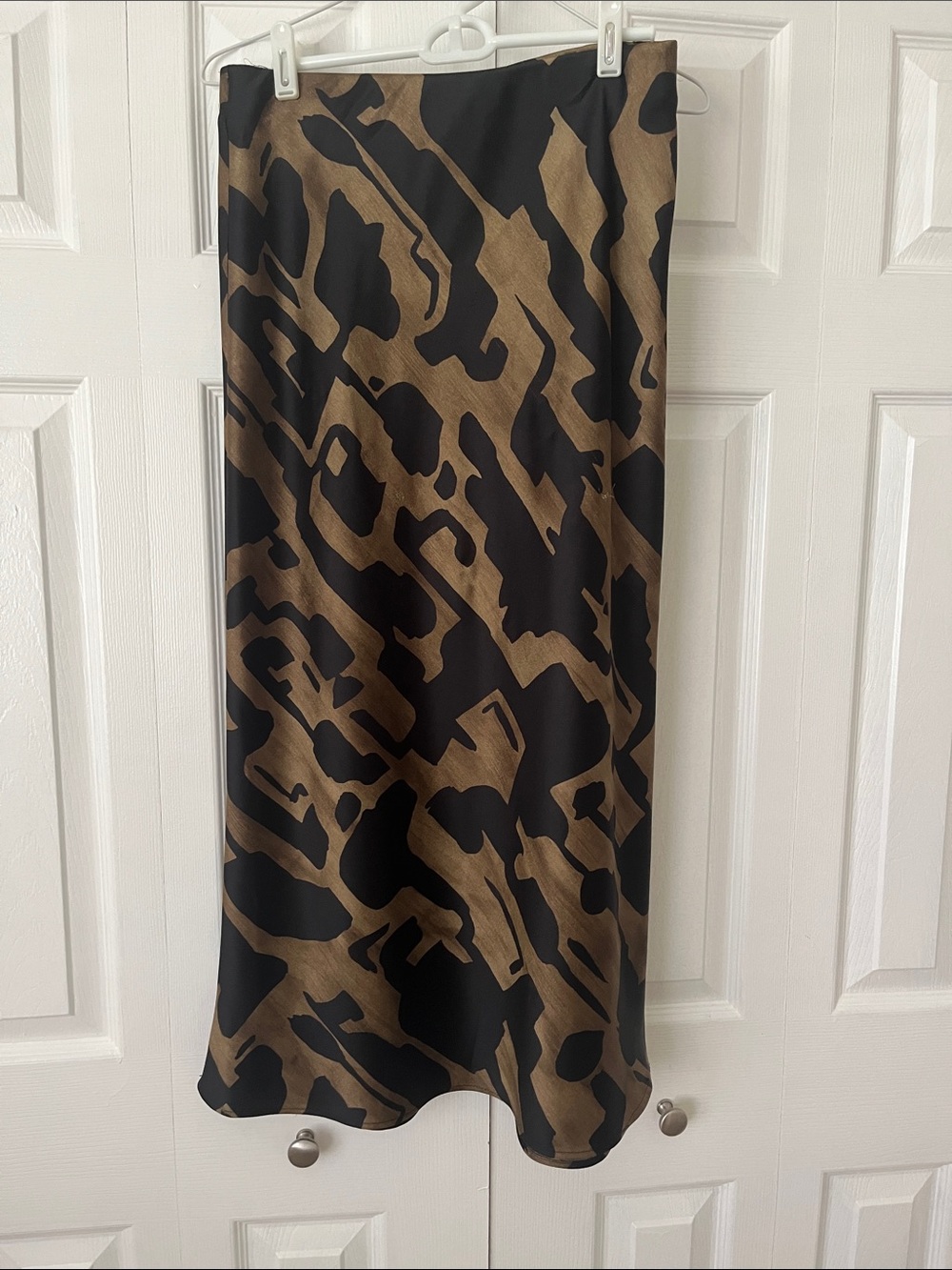 Zara Black and Brown Abstract-Print Maxi Skirt
